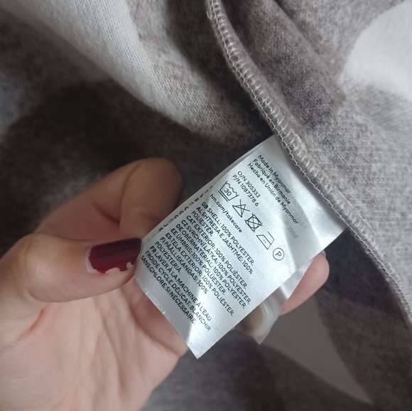 🆕️NWT H&M Oversized Shacket in 'Dark Beige/Checked', Size Medium - Picture 16 of 16